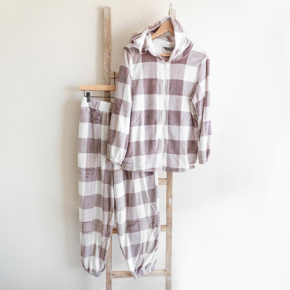 BloomChic Buffalo Plaid Lounge Set Size 10 – Zip Hoodie & Joggers, Super Soft!